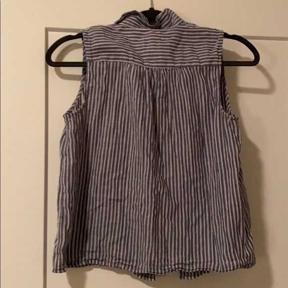 Blue striped vintage button up - Picture 3 of 4
